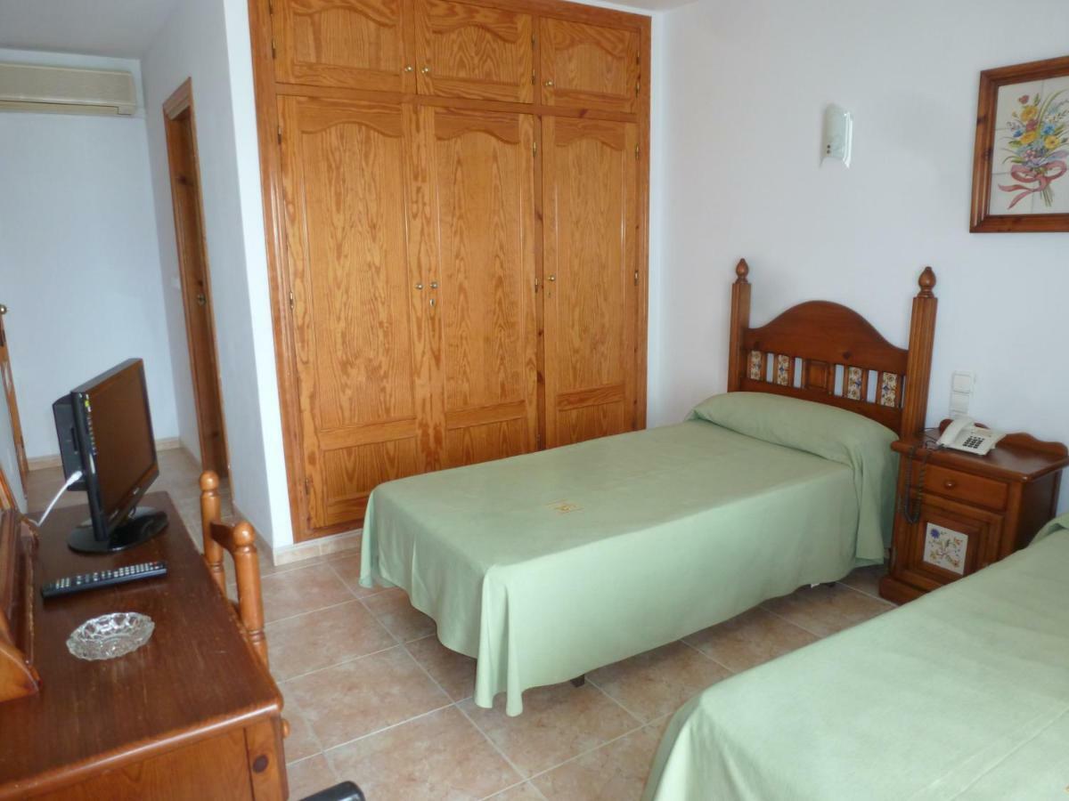Hostal Cortes غاروشا المظهر الخارجي الصورة
