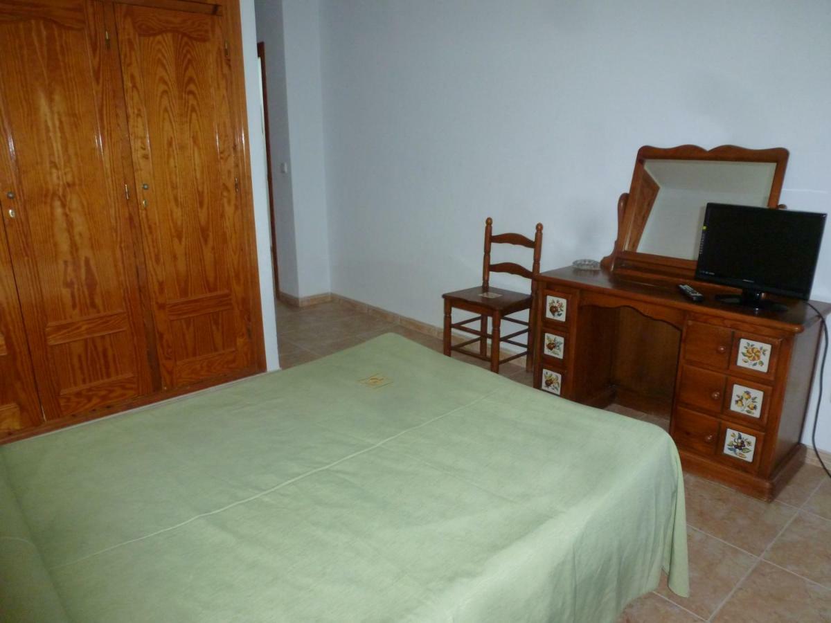Hostal Cortes غاروشا المظهر الخارجي الصورة