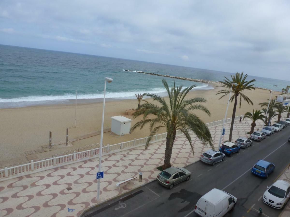 Hostal Cortes غاروشا المظهر الخارجي الصورة